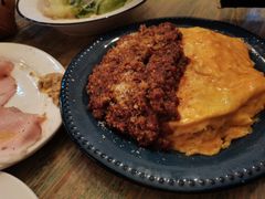 红烩牛肉蛋包饭-羽深肉铺 Steak & Wine