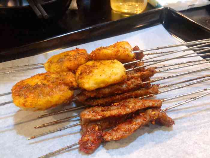 碎怂烤肉(五味什字店)-"对!对于西安这座城市来说,我是一位游客,.