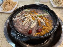 -九寨特色牦牛肉汤锅 羊肉汤锅