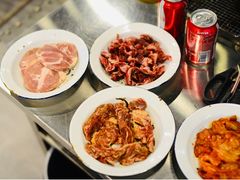 -马路牙子烧烤音乐酒馆(望京店)