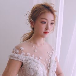 -艾米丽婚纱礼服