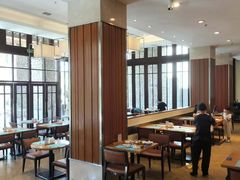 -亚龙湾希尔顿自助餐厅·海鲜·烧烤·沙滩BBQ·现场乐队