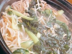 -香香过桥米线(辛吉街店)