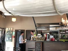 -Bully Hayes Restaurant & Bar