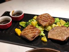 超牛联盟牛排拼盘-必胜客(城西银泰店)
