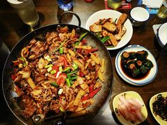 -富正毅三下锅·湘西韵味(天门山索道店)