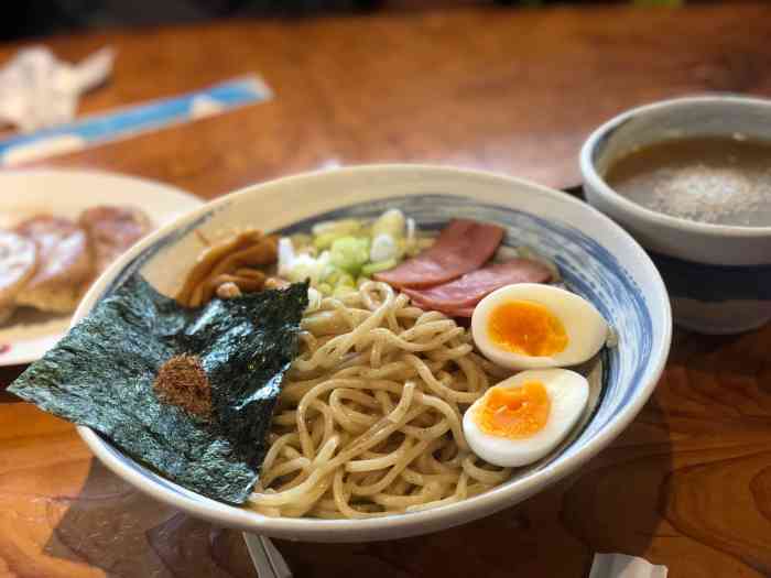 屋台赤道拉面馆(首里駅前店)-"大爱大众点评,去到冲绳都能用上!