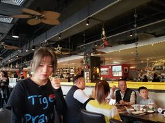 大堂-大头虾越式风味餐厅(光明广场店)