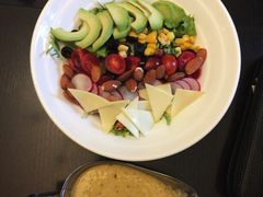 牛油果沙拉-爱上层楼咖啡馆(为公桥店)