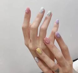 -悦指间美甲美睫