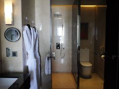 20独立冲淋房-广州天河希尔顿酒店
