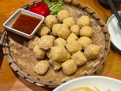 -老滇山寨•云南特色菜•地方菜•民族风情歌舞表演(金碧店)
