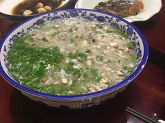 -鲁班小馆(政四街店)