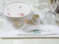 -燕庭·纯燕窝·甜品下午茶(南京西路店)