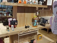 -藏猫猫咖啡主题馆(中央大道店)