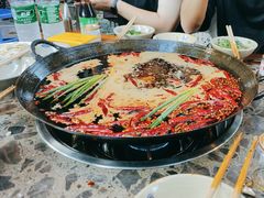 -六公里老火锅(总店)