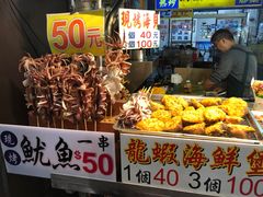 -六合夜市
