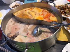 -四季喧黔味豆米火锅(万达广场店)