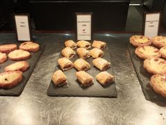 -广州万富希尔顿酒店·感趣自助餐厅·金秋蟹宴生蚝海鲜刺身
