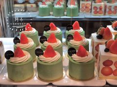 -罗森尼娜(德思勤店)