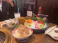 -肉魁屋·烧肉·烧鸟·酒场(高新店)