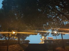 -巴陵广场