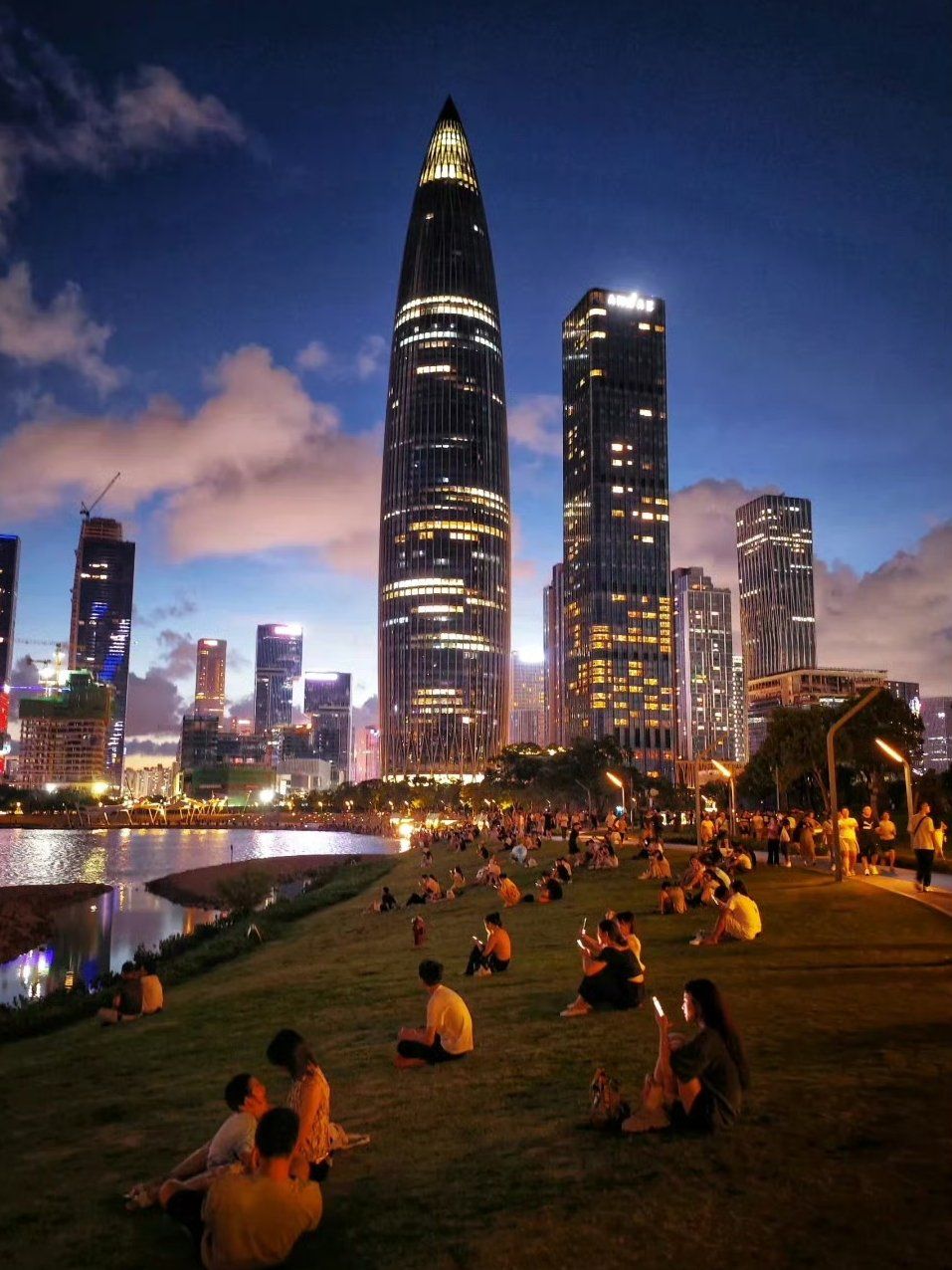 深圳9873
晚上看夜景也是不错的游玩方式91
超全夜游景点给