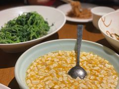 手拆蟹粉豆腐-上海小南国(正大店)