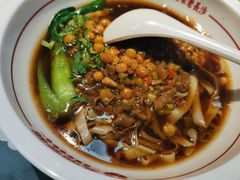 -呷佬·长沙手工米粉(金沙江路店)