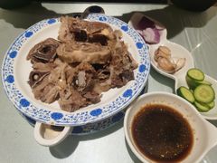 手抓羊脖-宁夏国强手抓羊肉·清真菜(未央路凤三店)