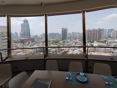 -杏荟旋转餐厅(广州爱群店)
