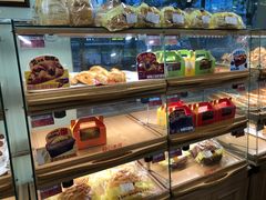 面包甜点陈列柜-新侨三宝乐面包店(崇文门店)