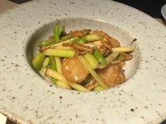 -穹六人间 people 6(岳阳路店)
