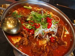 辛牛骨火锅-KCOOKING概念韩餐(世茂52+店)