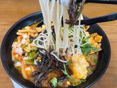 -柳大厨螺蛳粉(人民路总店)