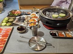 -围炉肉舍丹东海鲜烤肉·烤活鳗(步行街店)