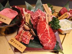 -铭牛烧肉·和牛海鲜自助(高新月牙湖店)