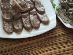 -溢心园香河肉饼总店