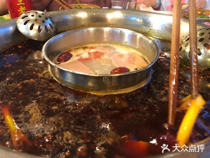 大口潮边炉中餐火锅图片