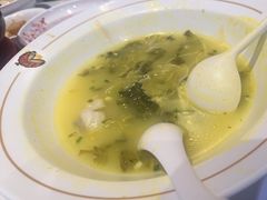 -渝是乎川渝小炒(新世界百货望京店)