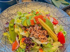 -铭牛烧肉·和牛海鲜自助(高新月牙湖店)