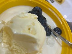 蓝莓双皮奶-满记甜品(巴黎春天宝山店)