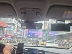 -观音桥步行街
