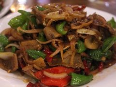 -萨宁音登锡伯风味餐厅(一楼店)
