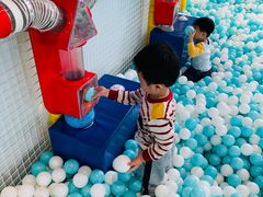 -蒙特利亲子乐园