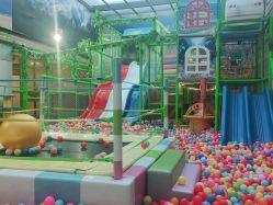 -小玩家儿童主题乐园(世茂广场店)