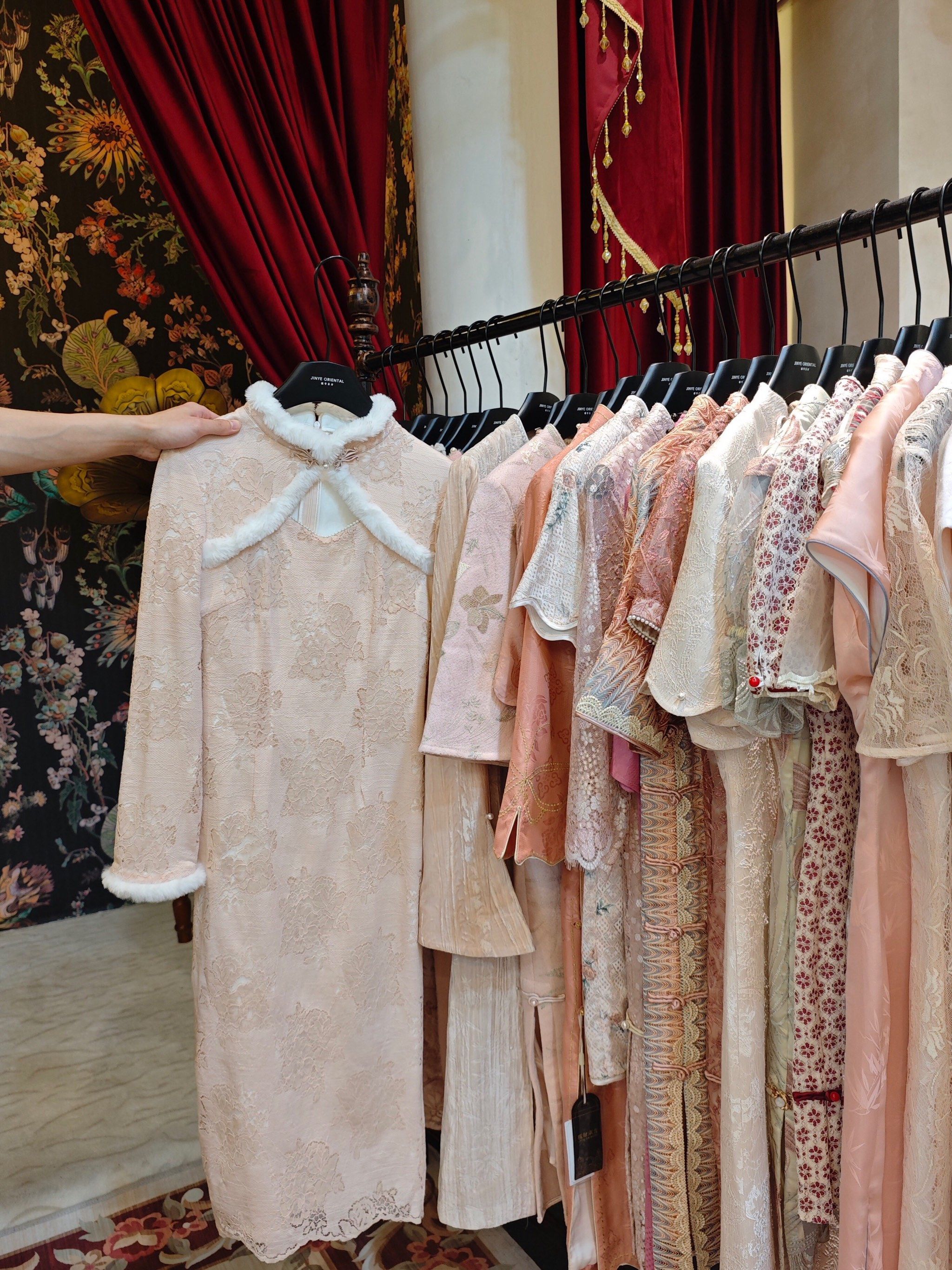 这里有我最爱的粉色系旗袍 超爱这家宝藏旗袍店