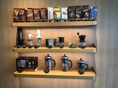零售区-星巴克臻选(嘉兴海宁银泰城店)
