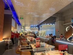 -肥肥虾庄·金牌油焖大虾(汉街SKP店)