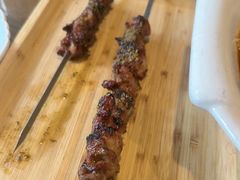 -东口码头·烧鸽子·鱼头泡饼·地方菜(金鹰悦城店)